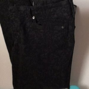 Jeans Levi w/flowers imbedded size 13 juniors